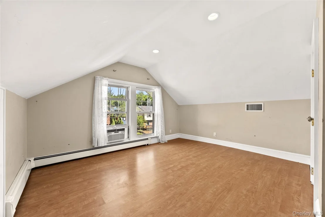 Photo of 15 Pershing Avenue
