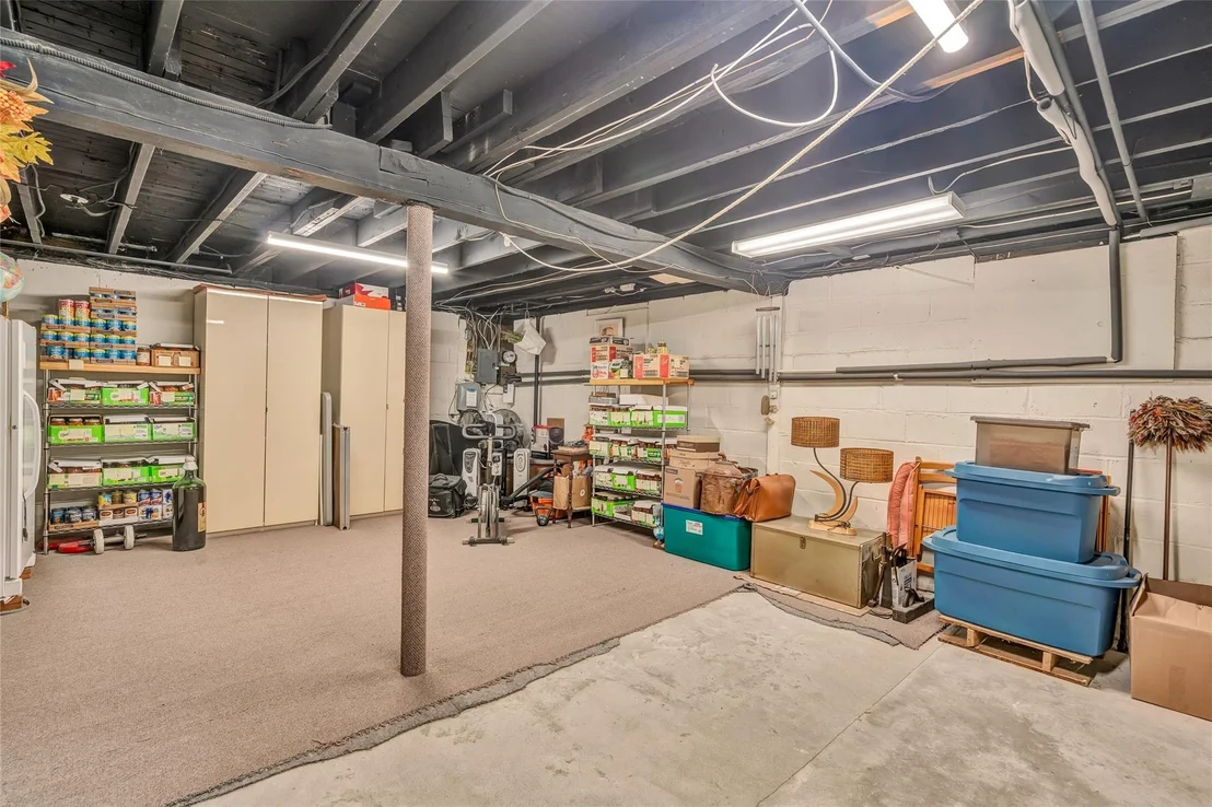 Photo of 87 Mohawk Avenue