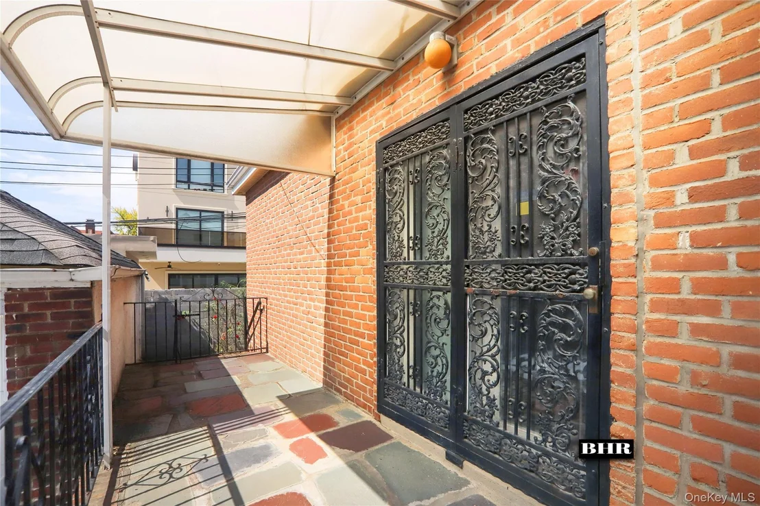 Photo of 272 Exeter Street