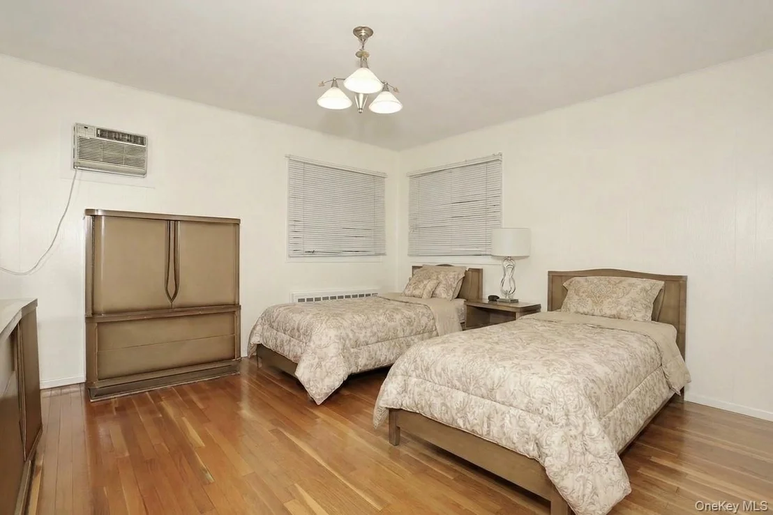 Photo of 10 Briarcliff Drive