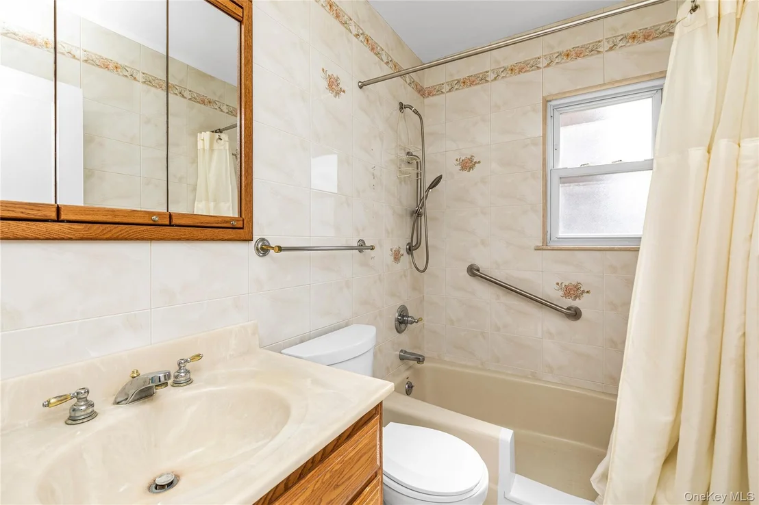 Photo of 107 Aster Drive
