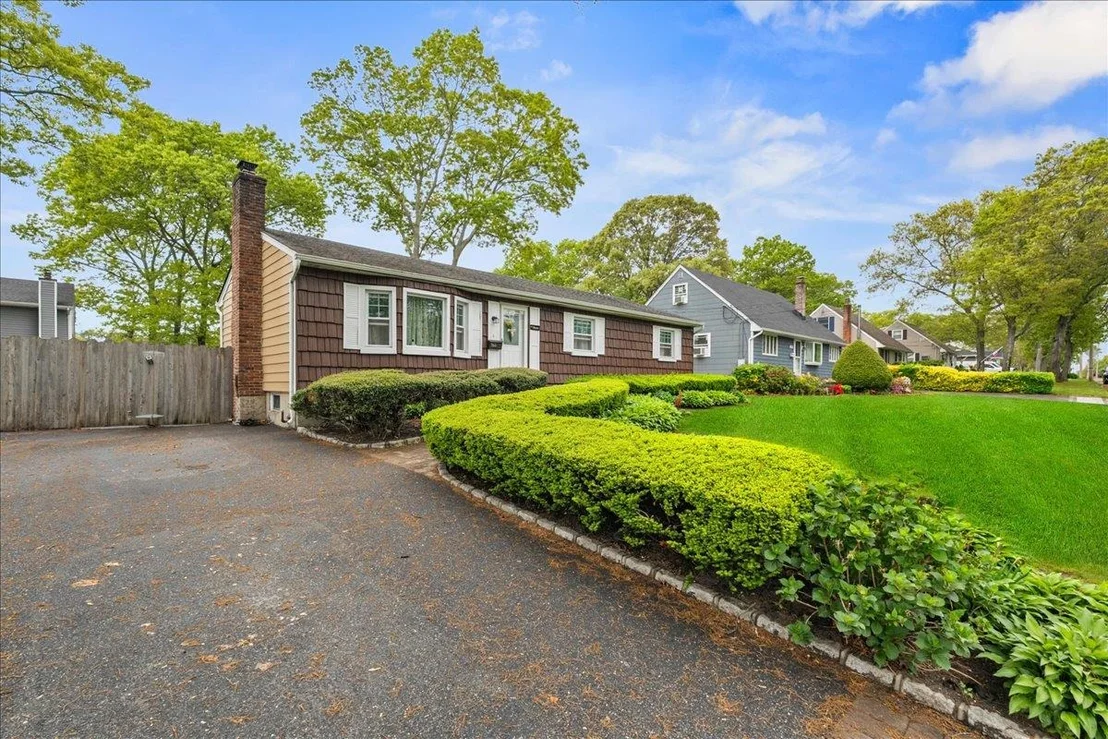 Photo of 164 N Prospect Avenue