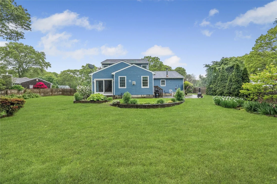 Photo of 5 Cedar Heights Drive