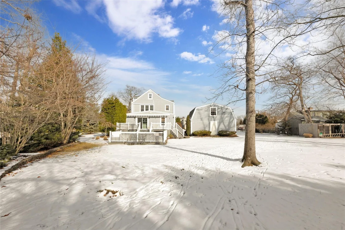 Photo of 32 Cedar Avenue Extension