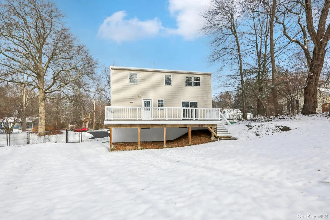 Photo of 95 Smithtown Road