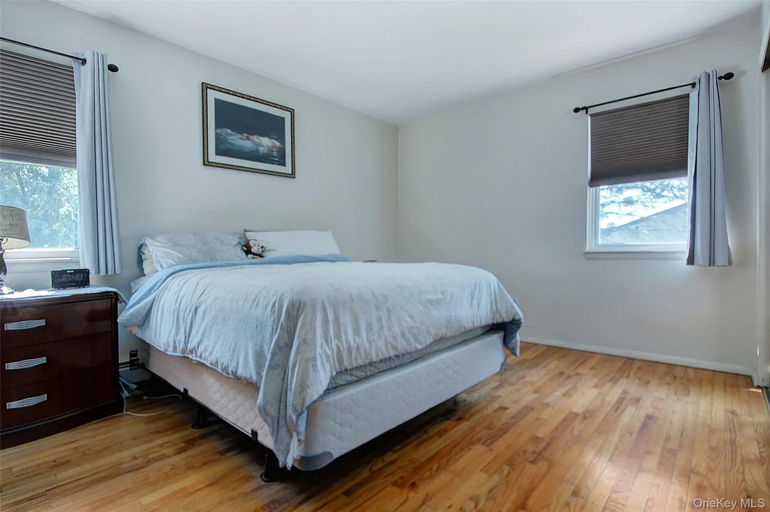 Photo of 554 High Street