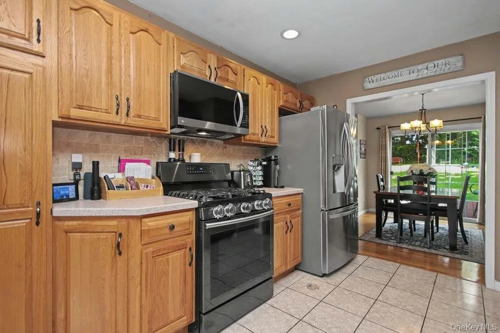 Photo of 20 Fieldstone Boulevard