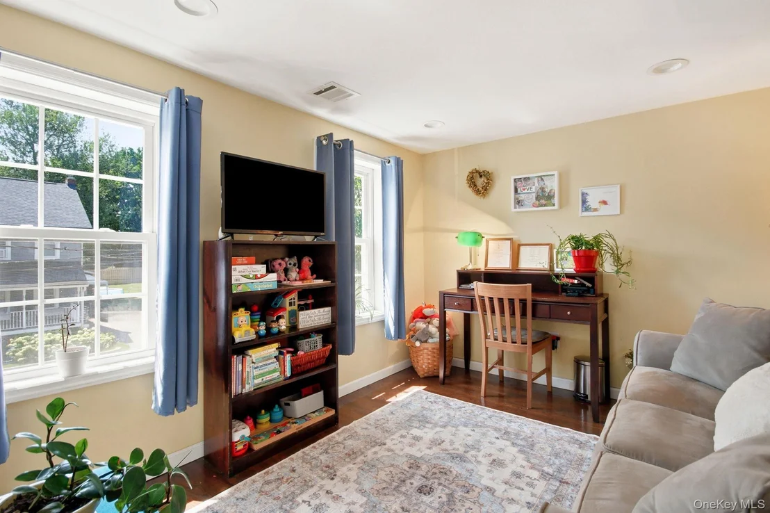 Photo of 71 Kent Street