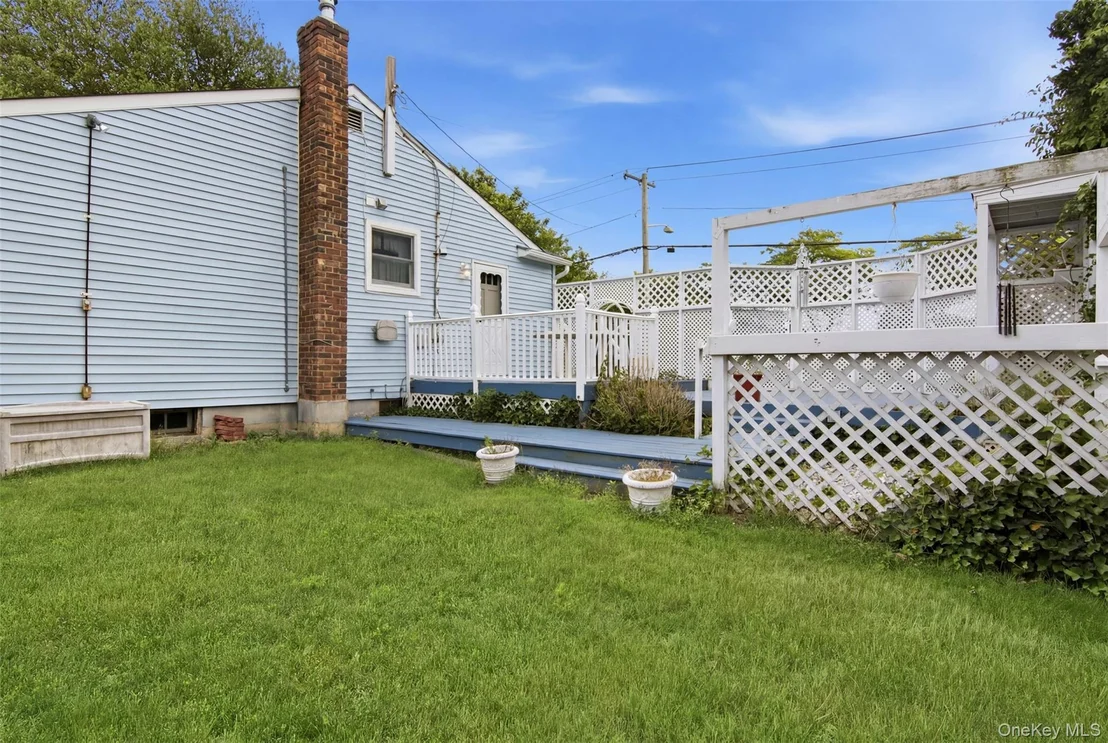 Photo of 163 Islip Boulevard