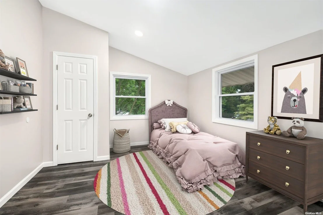 Photo of 11 Redleaf Lane