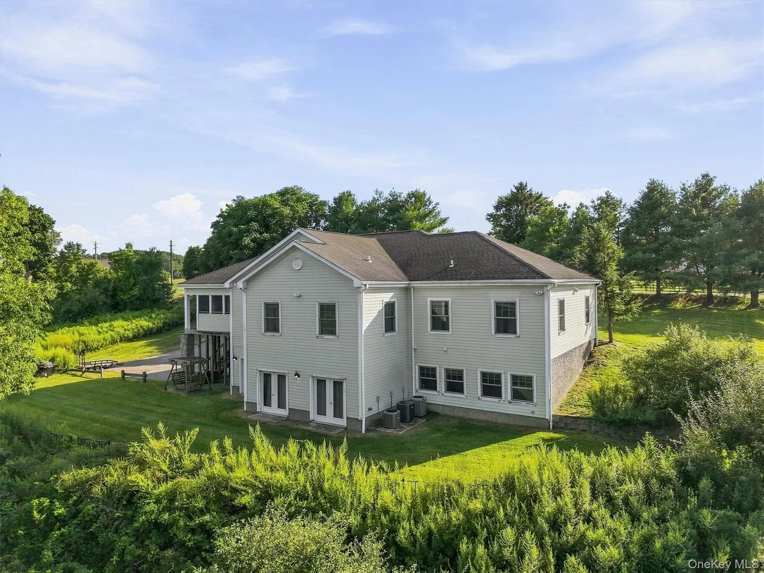 Photo of 180 Simpson Road