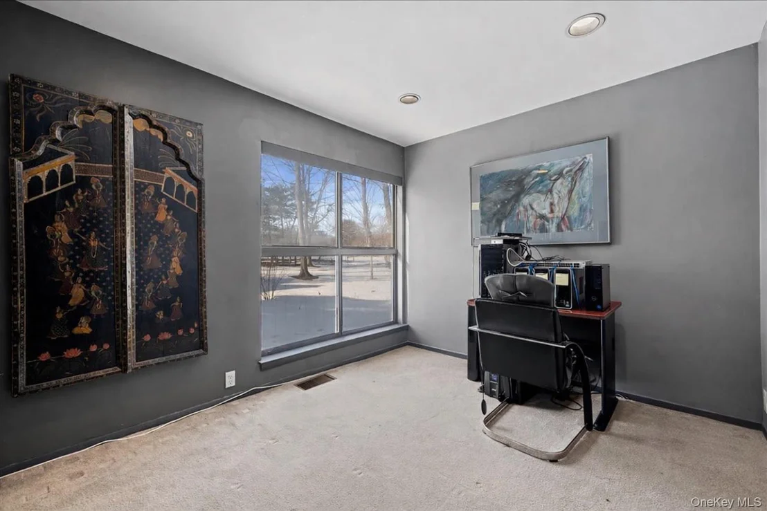 Photo of 20 Ponds Lane