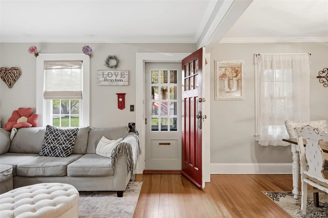 Photo of 544 Lombardy Boulevard