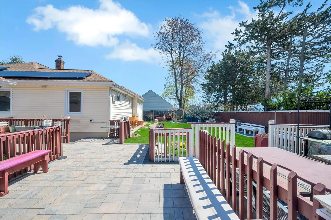 Photo of 136 Saint Johns Street