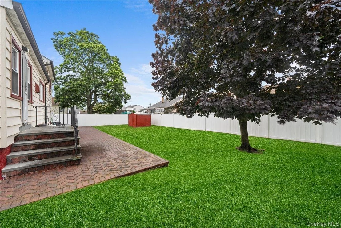 Photo of 159 Branch Avenue