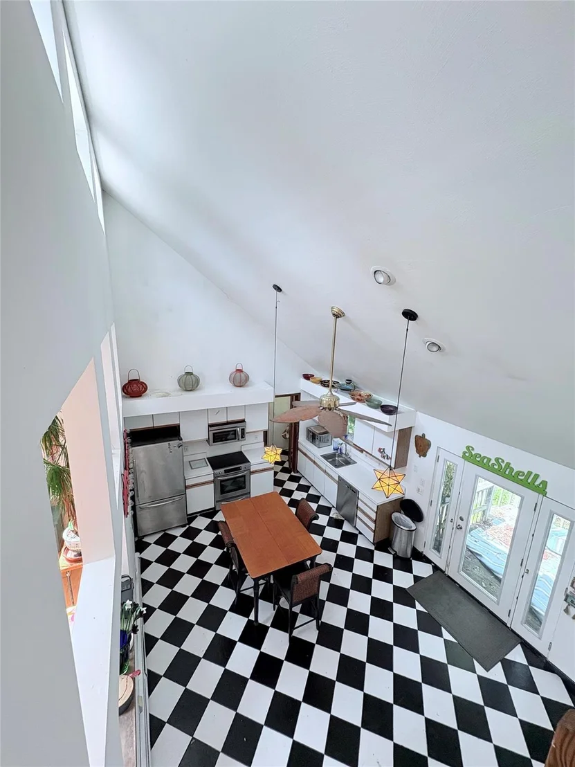 Photo of 257 Wavecrest Drive