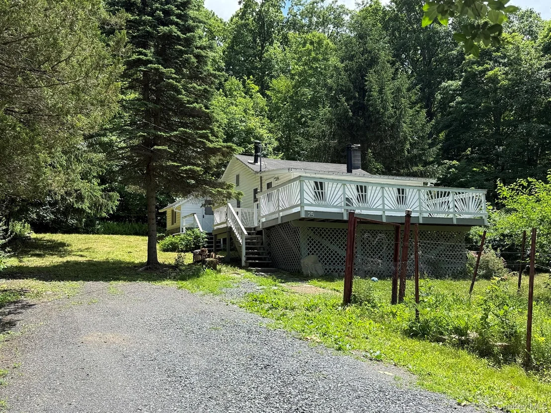 Photo of 25 Gloria Trail