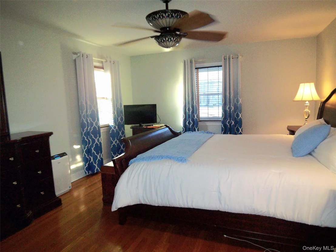 Photo of 40 Harding Parkway