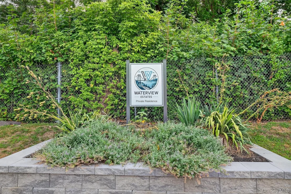 Photo of 27 Waterview Estate