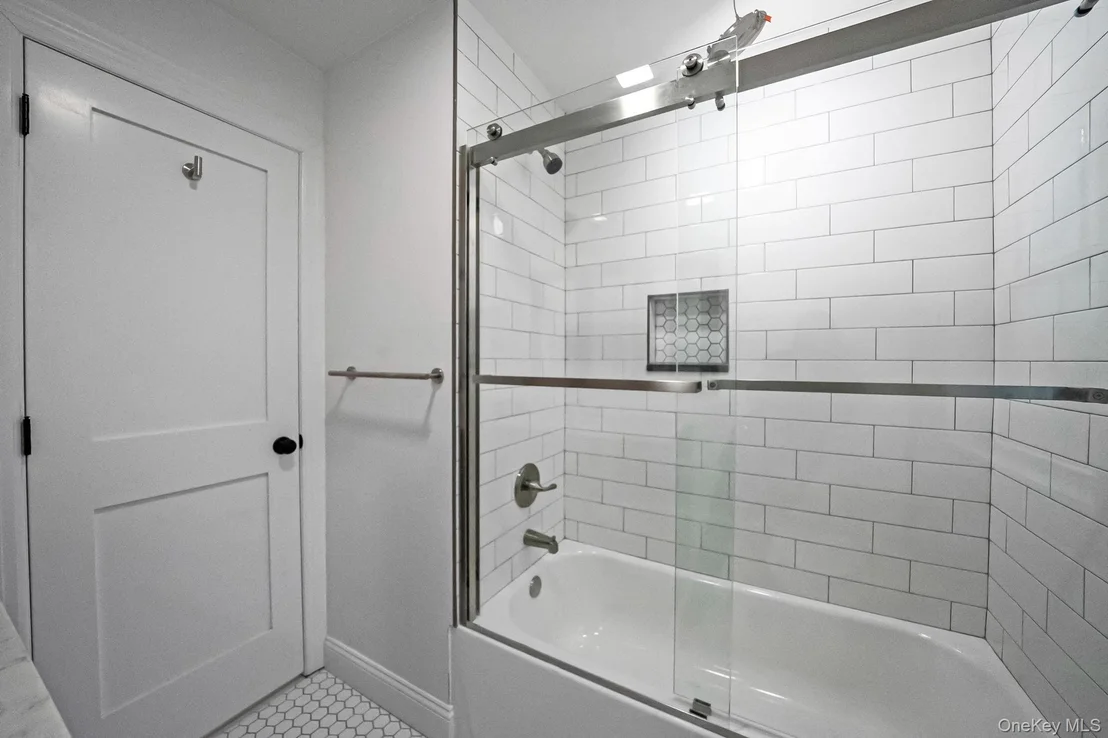 Photo of 2929 Yale Place