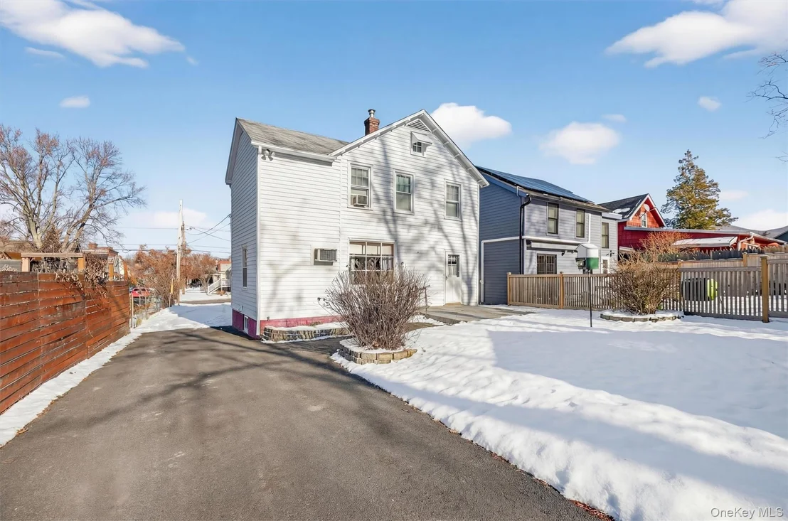 Photo of 69 Beacon Street