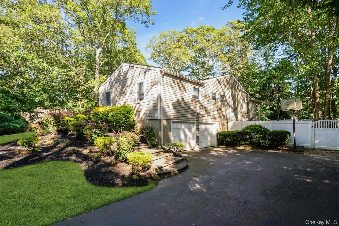 Photo of 48 Randolph Drive
