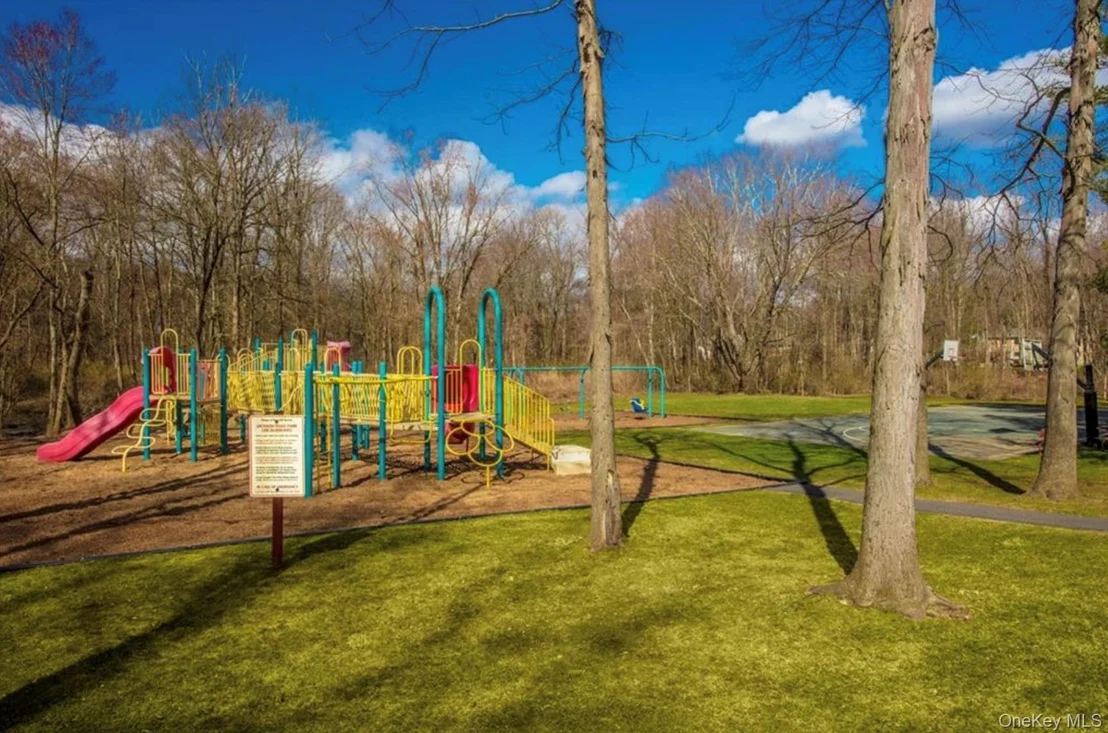 Photo of 25 Maple Road