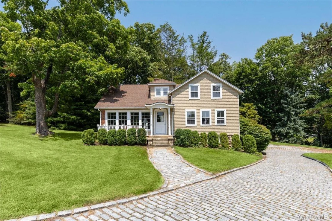Photo of 2525 Purchase Street