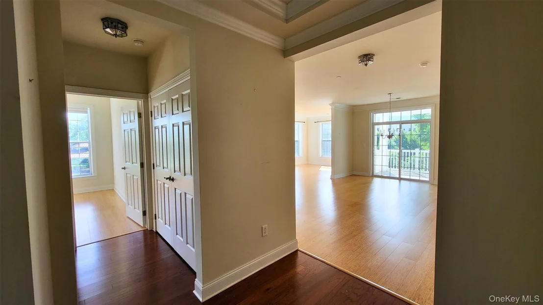 Photo of 621 Regency Drive