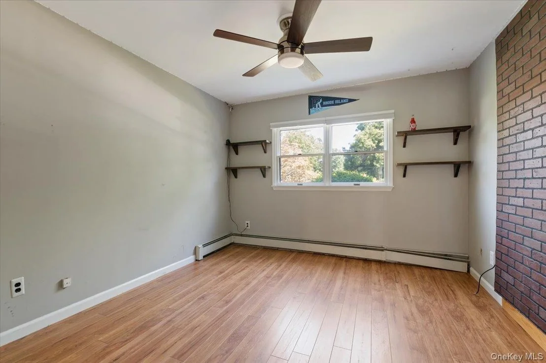 Photo of 16 Brook Lane
