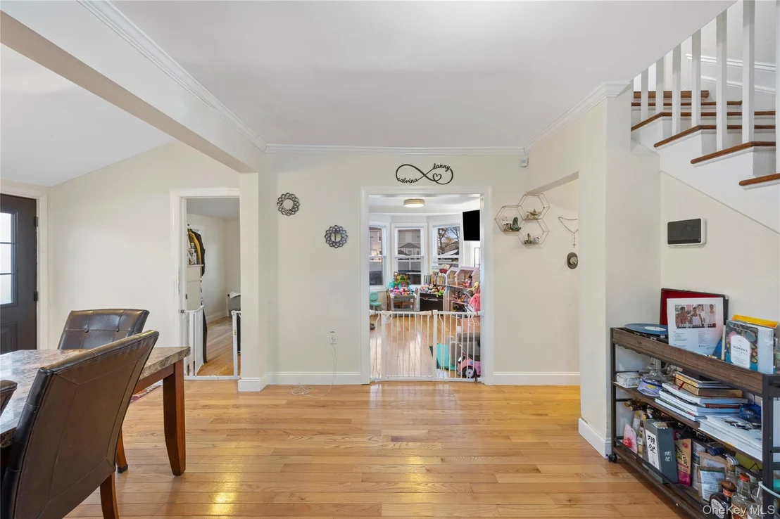 Photo of 23 Pineview Boulevard