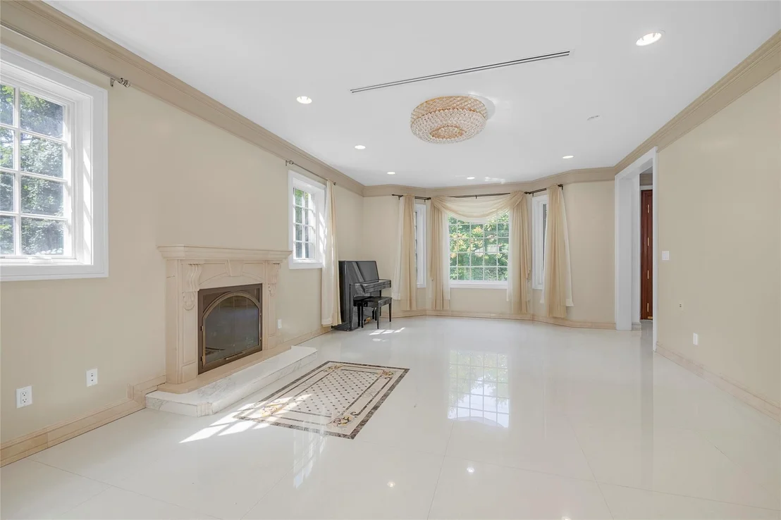 Photo of 8 Chanticlare Drive