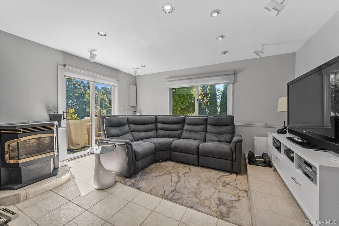 Photo of 16 Birch Drive