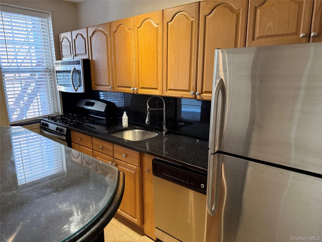 Photo of Unit B38 at 796 Bronx River Road