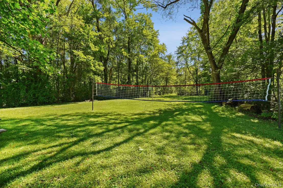 Photo of 10 Chestnut Drive