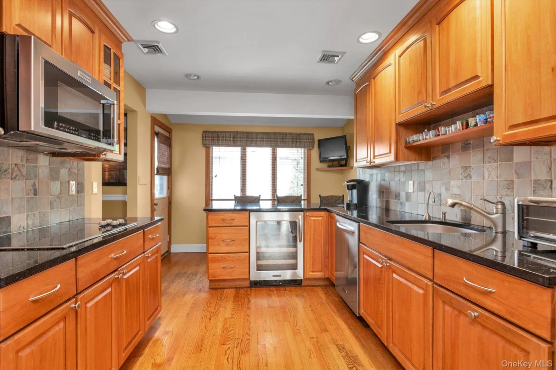 Photo of 3375 Fairway Road