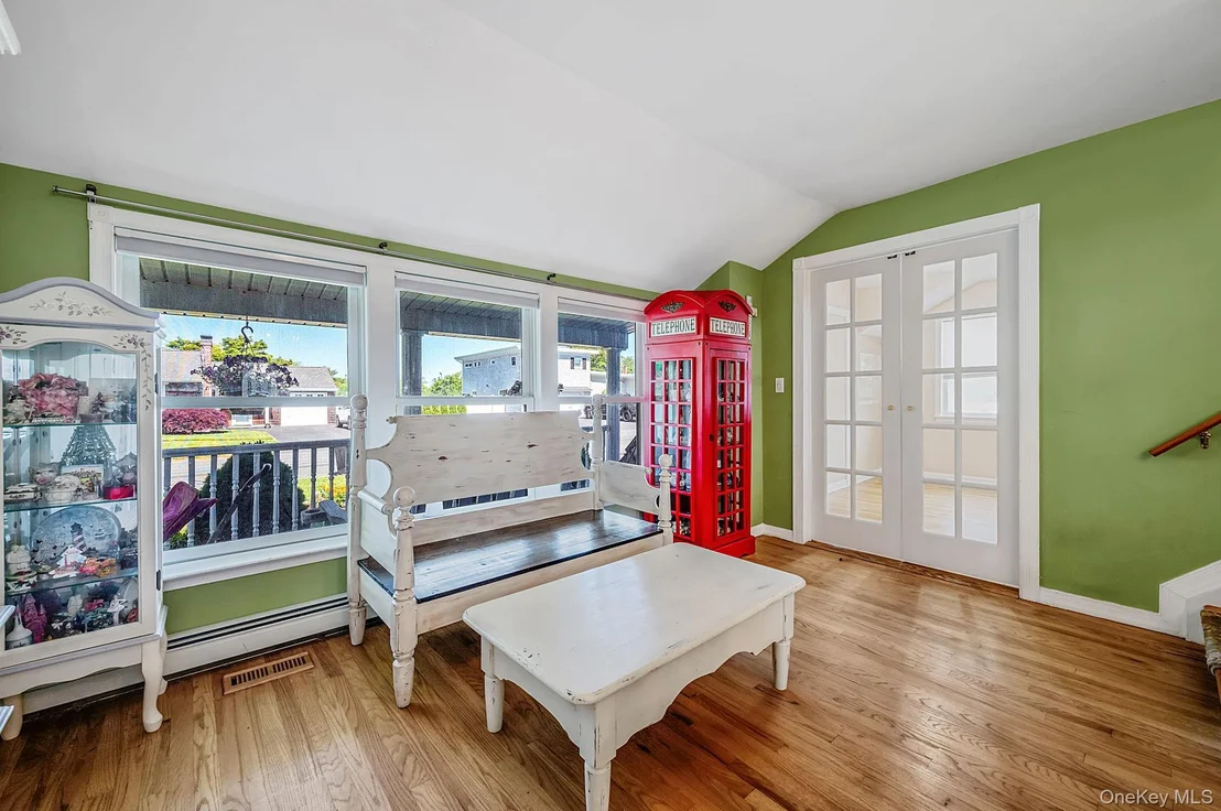 Photo of 61 N Ocean Avenue