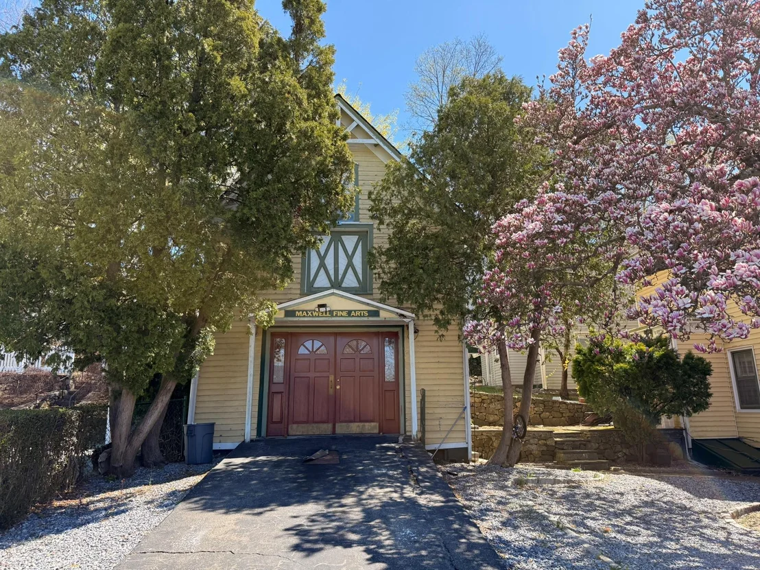 Photo of 1204 Main Street