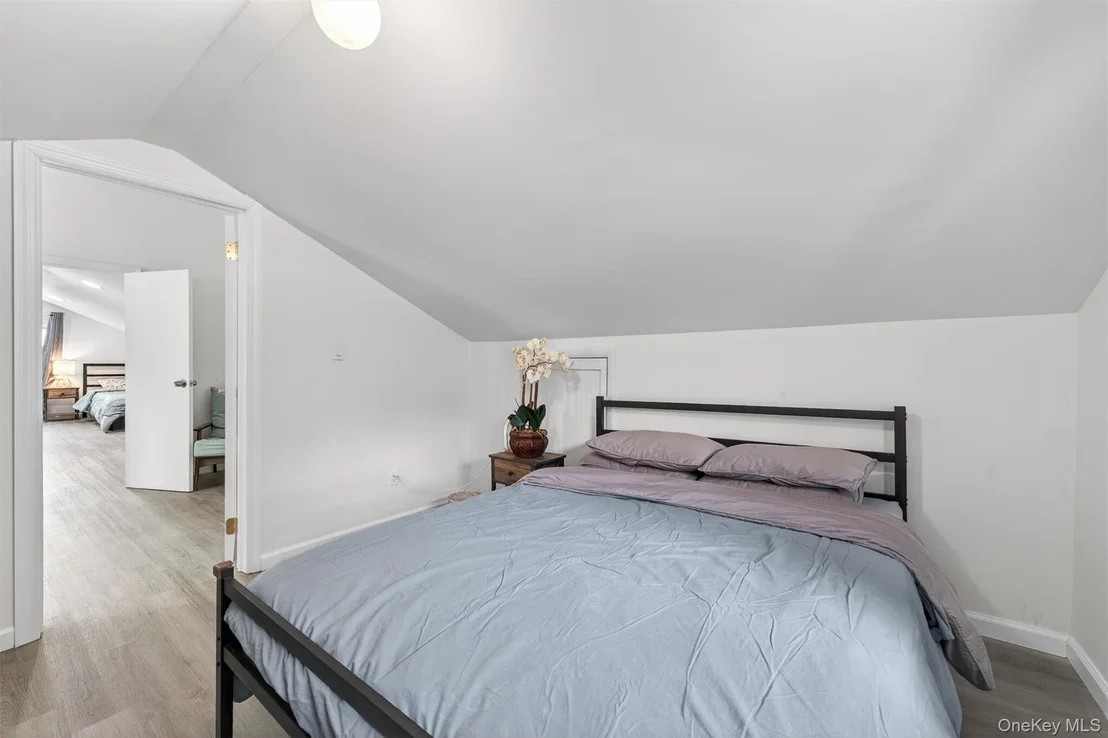 Photo of 86 Beaver Brook Road