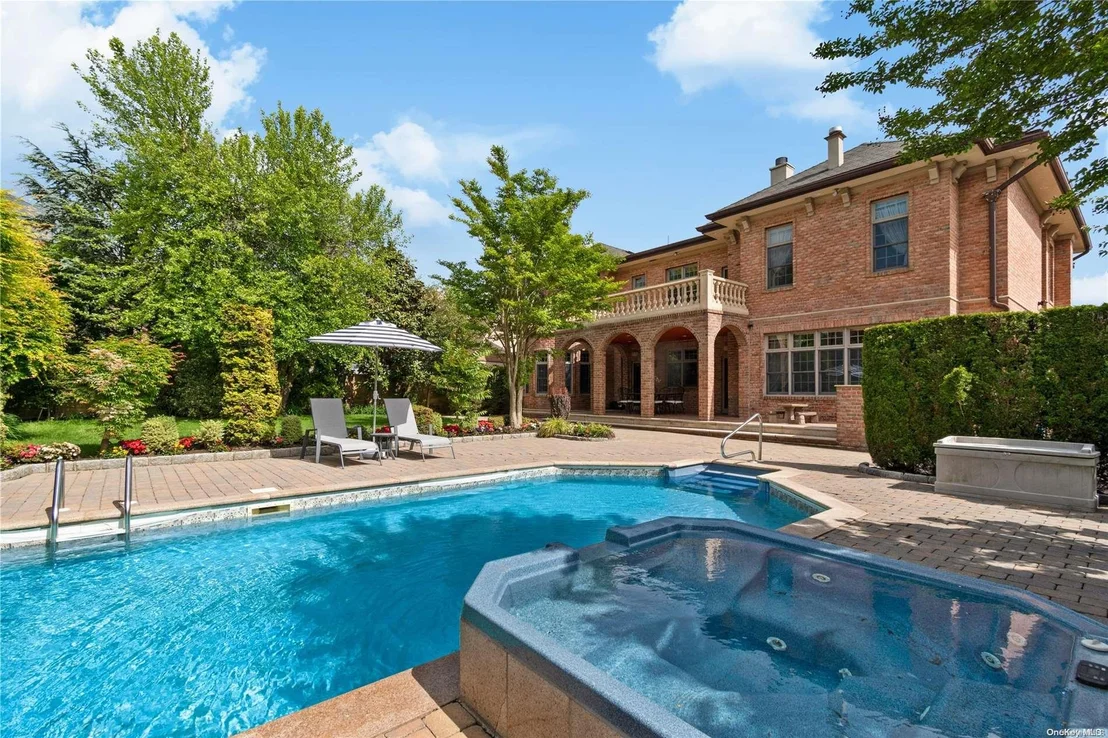 Photo of 5 Center Drive