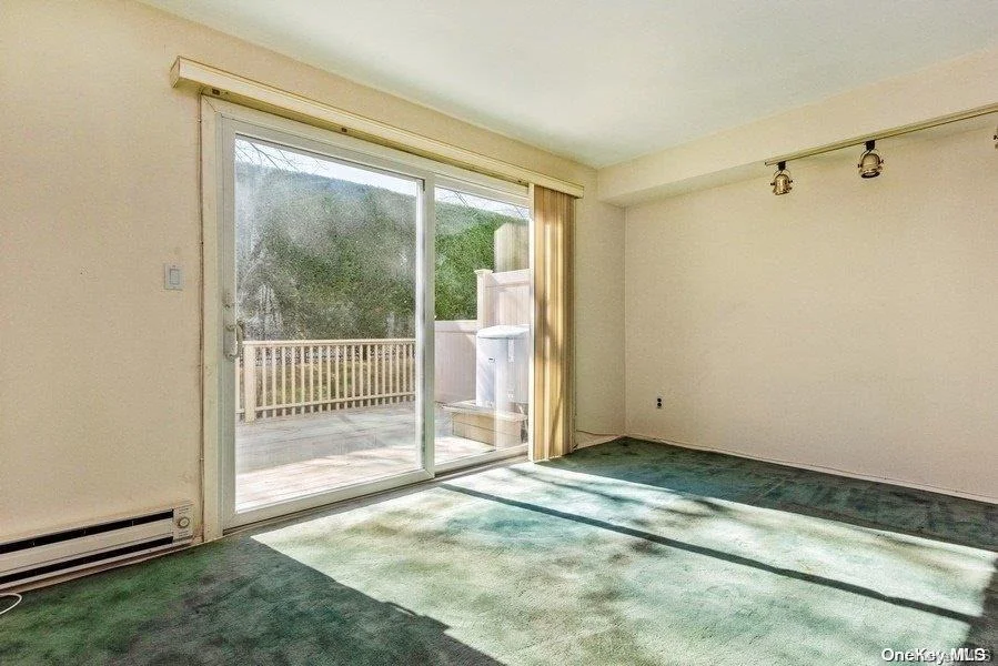 Photo of Unit 709 at 2355 Pershing Boulevard