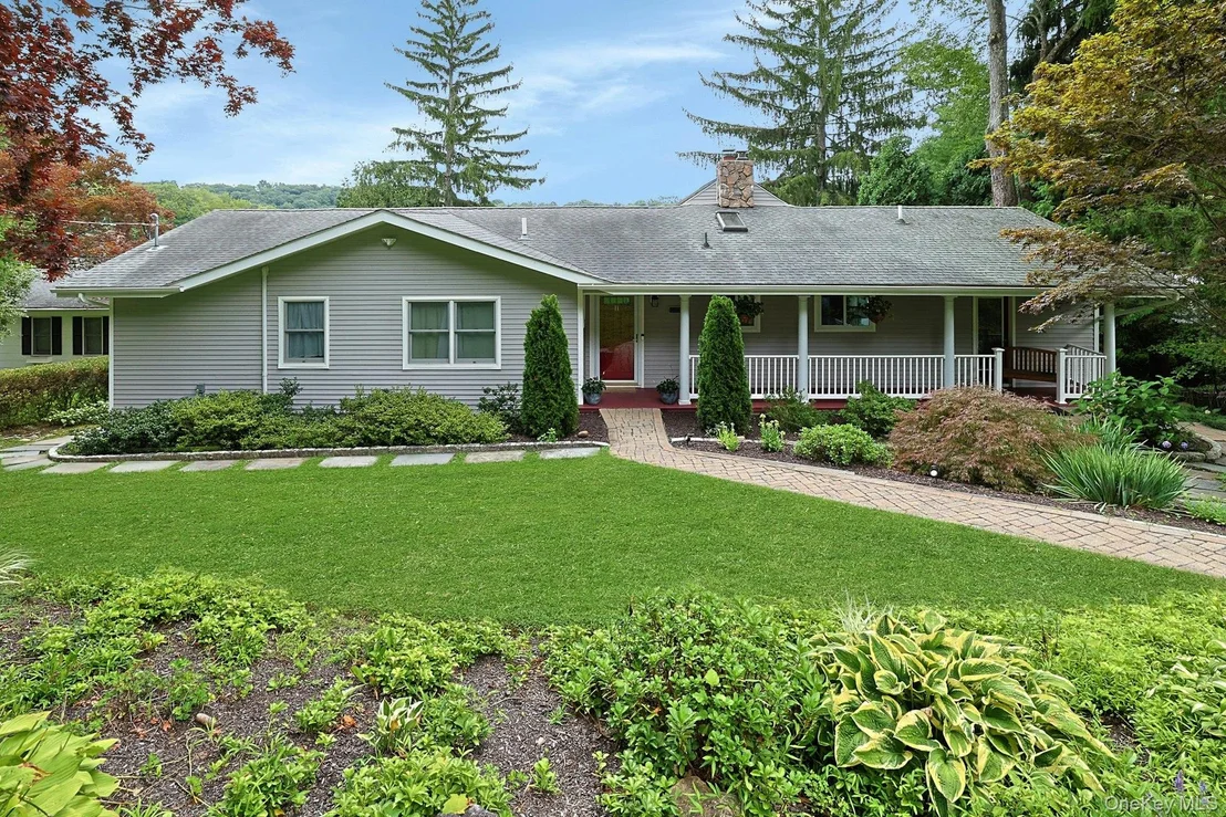 Photo of 11 Lakeside Road