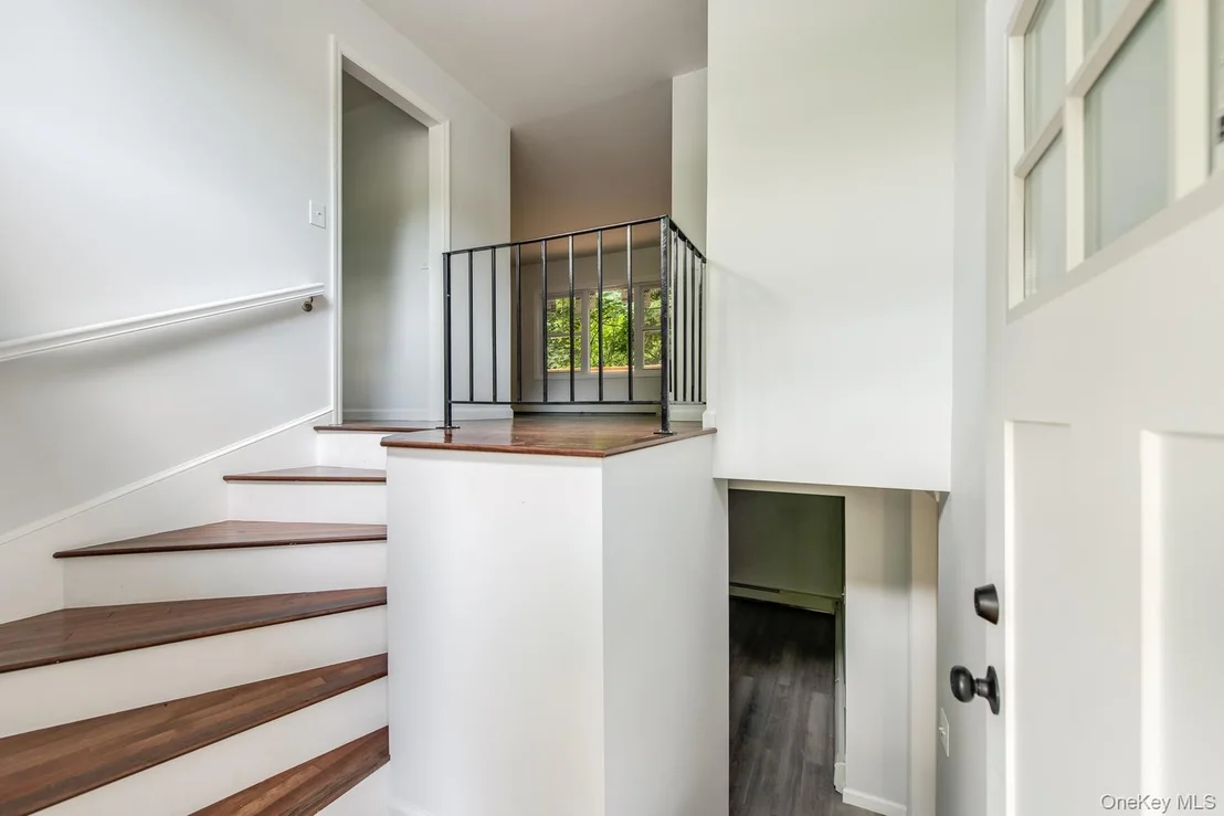 Photo of 33 Horizon Hill Drive