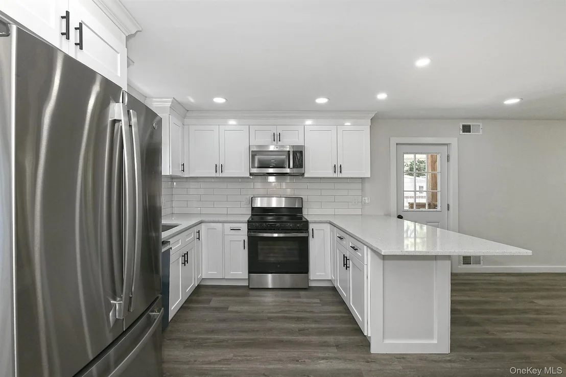 Photo of 208 Lake Drive
