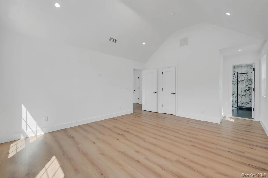 Photo of 39 Lakeview Drive