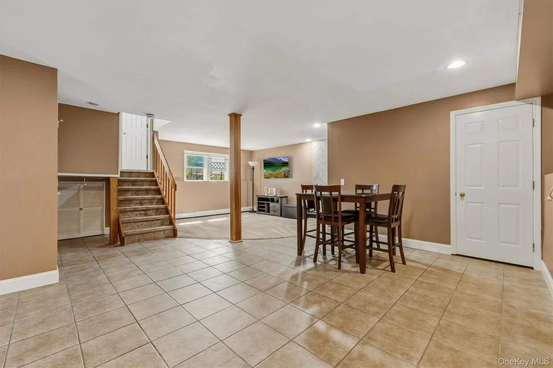Photo of 47 Stringham Road