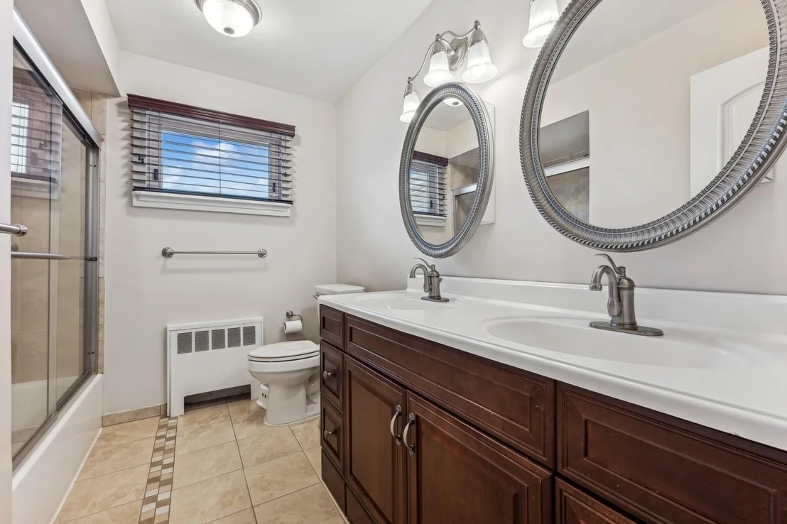 Photo of 2836 Bay Drive