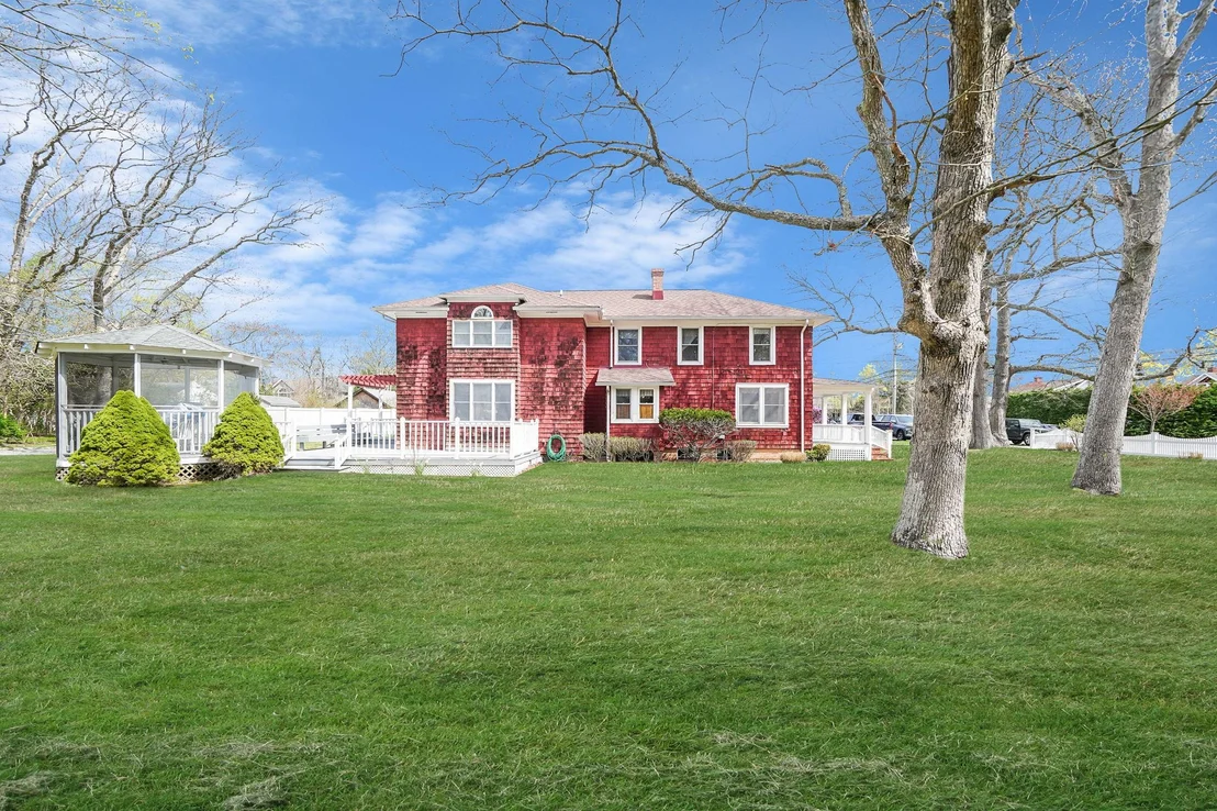Photo of 279 Sunset Avenue