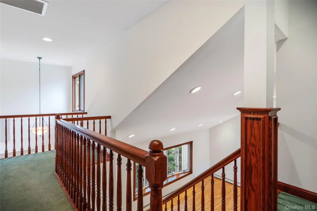 Photo of 565 Mohawk Road