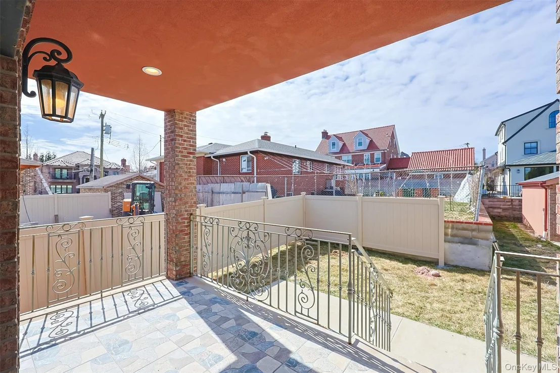Photo of 10-42 Utopia Parkway